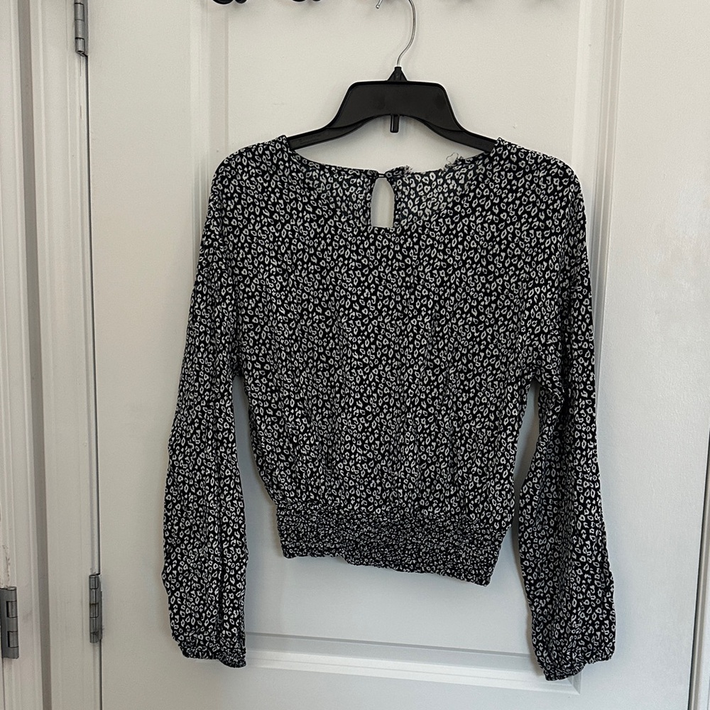 Black and White Floral Women's Top